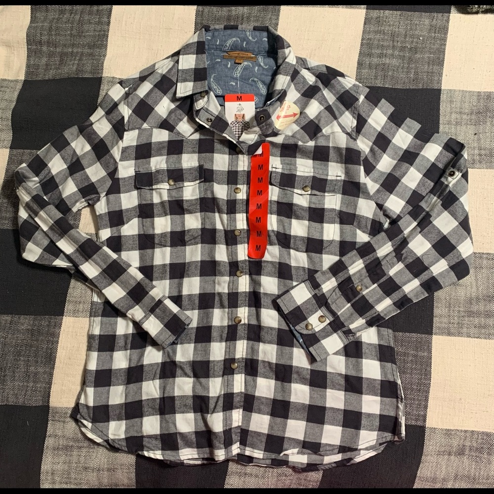 Plaid button down from Costco Women’s Medium NWT